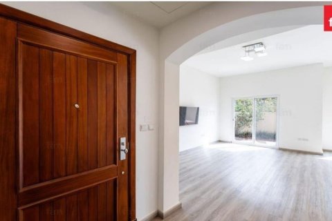 Villetta a schiera in affitto a Dubai, EAU 3 camere da letto, 174.8 mq. № 694345 - foto 4