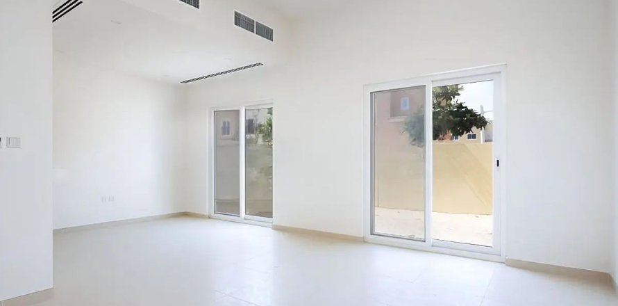 Таунхаус Дубай, БАӘ-да 3 жатын бөлмелер, 174.8 м² № 694345