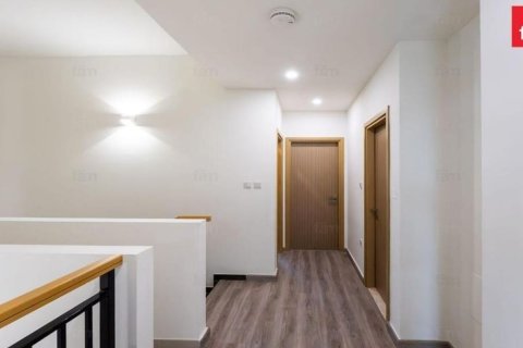Villetta a schiera in affitto a Dubai, EAU 3 camere da letto, 174.8 mq. № 694345 - foto 6