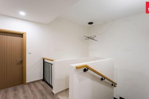 Villetta a schiera in affitto a Dubai, EAU 3 camere da letto, 174.8 mq. № 694345 - foto 11