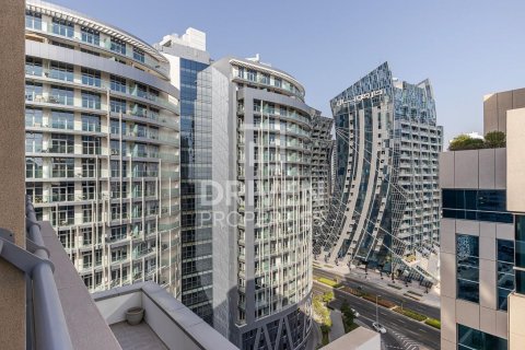 Apartament në Business Bay, Dubai, Emiratet e Bashkuara Arabe 2 dhoma gjumi, 114 m2. № 601948 - Foto 15