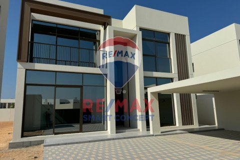 Vilë në Abu Dhabi, Emiratet e Bashkuara Arabe 4 dhoma gjumi, 999.6 m2. № 595694 - Foto 9