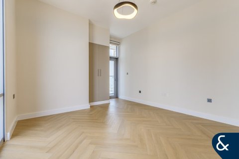 Lägenhet till försäljning i Business Bay, Dubai, UAE 2 sovrum, 140 kvm Nr. 667075 - fotografi 16