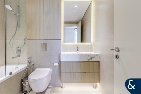 Lägenhet till försäljning i Business Bay, Dubai, UAE 2 sovrum, 140 kvm Nr. 667075 - fotografi 22