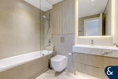 Lägenhet till försäljning i Business Bay, Dubai, UAE 2 sovrum, 140 kvm Nr. 667075 - fotografi 26