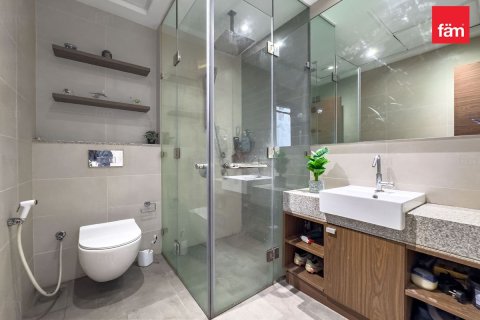 Apartment in Al Kifaf, Dubai, UAE 2 bedrooms, 148 sq.m. № 695237 - photo 17