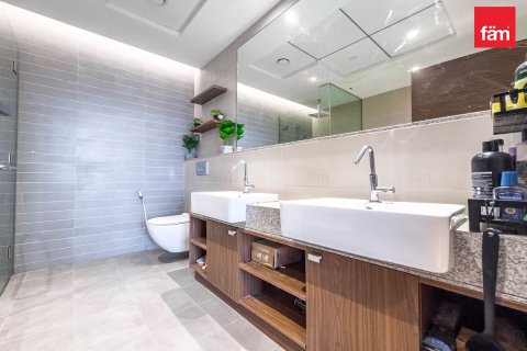 Apartment in Al Kifaf, Dubai, UAE 2 bedrooms, 148 sq.m. № 695237 - photo 12