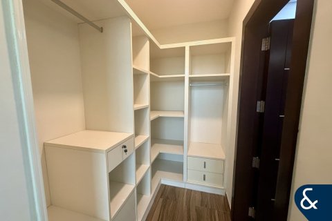 Řadový dům v Al Furjan, Dubai, SAE 4 ložnice, 302 m² Č.: 667540 - fotografie 13