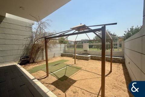 Řadový dům v Al Furjan, Dubai, SAE 4 ložnice, 302 m² Č.: 667540 - fotografie 5