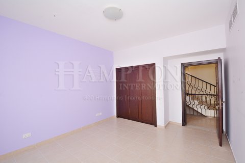 Villa en alquiler en Dubai Land, Dubai, EAU 3 dormitorios, 540.69546000 m2 № 651031 - foto 14