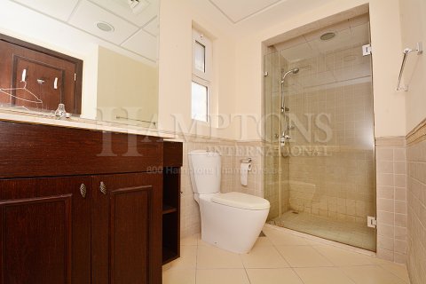Villa en alquiler en Dubai Land, Dubai, EAU 3 dormitorios, 540.69546000 m2 № 651031 - foto 4