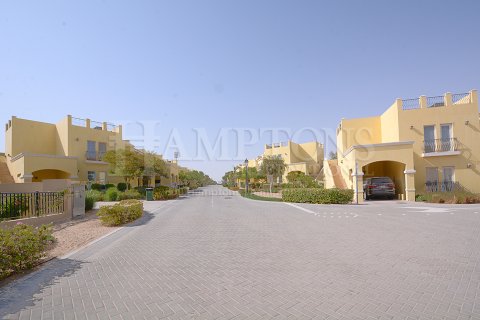 Villa en alquiler en Dubai Land, Dubai, EAU 3 dormitorios, 540.69546000 m2 № 651031 - foto 2