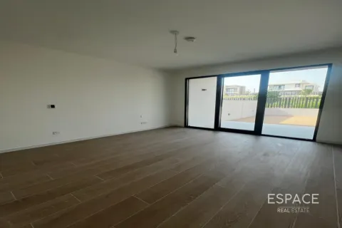 Villa in Jebel Ali, Dubai, UAE 4 bedrooms, 300 sq.m. № 738135 - photo 2