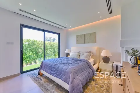 Willa do wynajęcia w Jumeirah Islands, Dubai, ZEA 5 sypialnie, 557 mkw., nr 738138 - zdjęcie 14