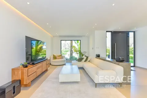 Willa do wynajęcia w Jumeirah Islands, Dubai, ZEA 5 sypialnie, 557 mkw., nr 738138 - zdjęcie 7