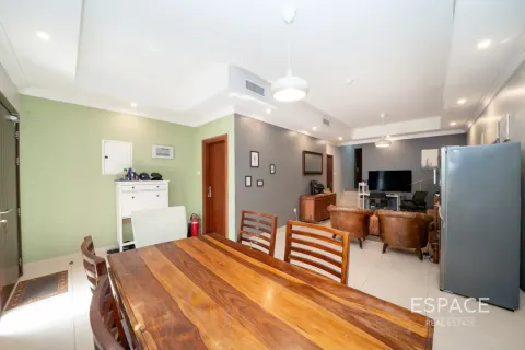Villa in Jumeirah Village Circle, Dubai, UAE 3 bedrooms, 307 sq.m. № 738132 - photo 3