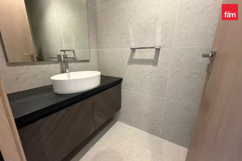 דירה להשכרה ב Business Bay, Dubai, איחוד האמירויות 2 חדרי שינה, 135.7 מ"ר, מספר 766561 - תמונה 14