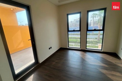 Villa en alquiler en Dubai, EAU 144 m2 № 766320 - foto 2