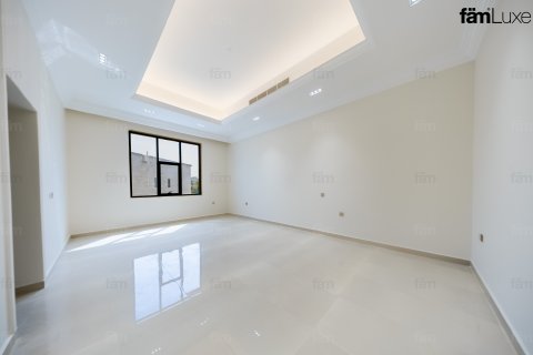 Villa en alquiler en Al Quoz, Dubai, EAU 5 dormitorios, 929 m2 № 766319 - foto 10