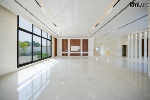 Villa en alquiler en Al Quoz, Dubai, EAU 5 dormitorios, 929 m2 № 766319 - foto 4