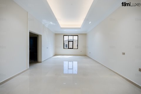 Villa en alquiler en Al Quoz, Dubai, EAU 5 dormitorios, 929 m2 № 766319 - foto 13