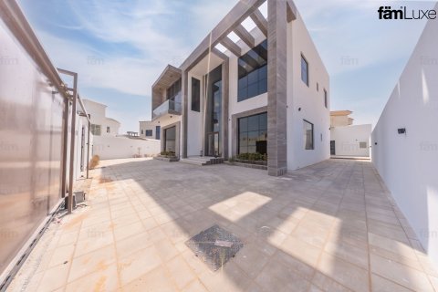 Villa Al Quoz, Dubaijā, AAE 5 istabas, 929 m2 Nr. 766319