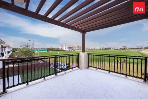 Townhouse in Dubai, UAE 4 bedrooms, 317.9 sq.m. № 689526