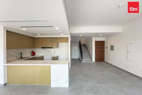 Vilă de închiriat în Dubai, EAU 3 dormitoare, 163.6 mp.  №689245 - poză 15