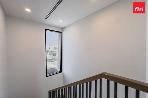 Dubai, UAE의 임대용 빌라 침실 3개, 163.6제곱미터 번호 689245 - 사진 22