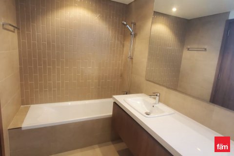 Casa urbana para arrendamento em Tilal Al Ghaf, Dubai, EAU 3 quartos, 140.4 m2 № 691581 - foto 15