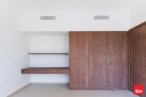 Casa urbana para arrendamento em Tilal Al Ghaf, Dubai, EAU 3 quartos, 140.4 m2 № 691581 - foto 9