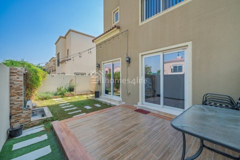 Müüa villa asukohaga Dubai Land, Dubai, AÜE: 4 magamistoaga, 227 m² Nr 705238 - pilt 5