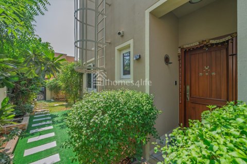 Müüa villa asukohaga Dubai Land, Dubai, AÜE: 4 magamistoaga, 227 m² Nr 705238 - pilt 6