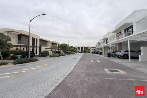 Villa en alquiler en Dubai, EAU 4 dormitorios, 331.9 m2 № 701403 - foto 4