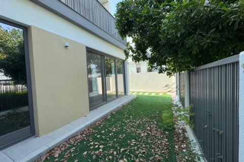 Villa te huur in Tilal Al Ghaf, Dubai, VAE 3 slaapkamers, 140 vr.m., nr 678779 - foto 14