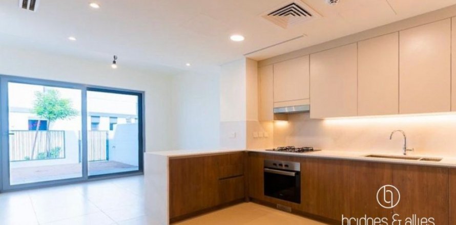 Villa in Tilal Al Ghaf, Dubai, VAE 3 slaapkamers, 140 vr.m. nr 678779