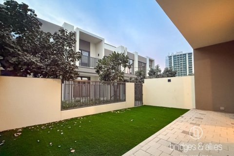 Vila v Tilal Al Ghaf, Dubai, SAE 3 spálne, 140 m2 č. 678778 - Fotografia 10