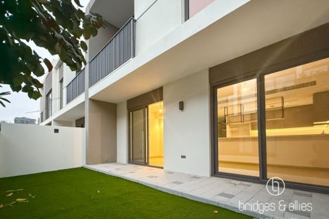 Vila v Tilal Al Ghaf, Dubai, SAE 3 spálne, 140 m2 č. 678778 - Fotografia 5