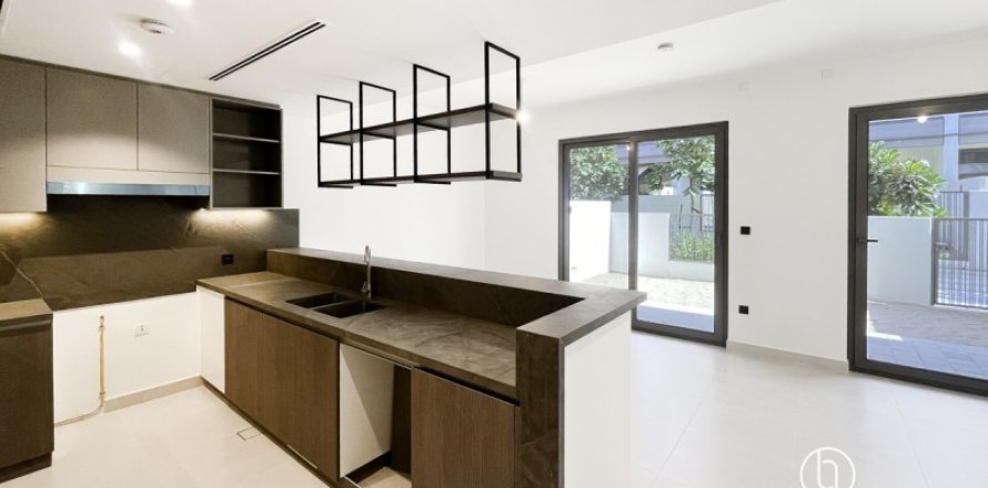 Vila v Tilal Al Ghaf, Dubai, SAE 3 spálne, 140 m2 č. 678778