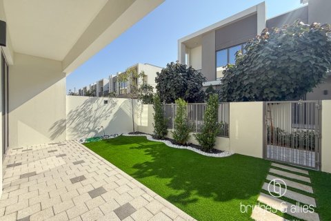 Vila v Tilal Al Ghaf, Dubai, SAE 3 spálne, 144 m2 č. 678777 - Fotografia 1