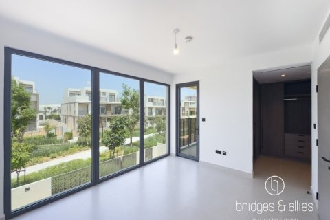 Vila v Tilal Al Ghaf, Dubai, SAE 4 spálne, 227 m2 č. 678780 - Fotografia 7