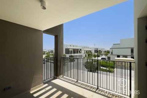 Vila v Tilal Al Ghaf, Dubai, SAE 4 spálne, 227 m2 č. 678780 - Fotografia 11