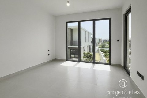 Vila v Tilal Al Ghaf, Dubai, SAE 4 spálne, 144 m2 č. 678781 - Fotografia 7