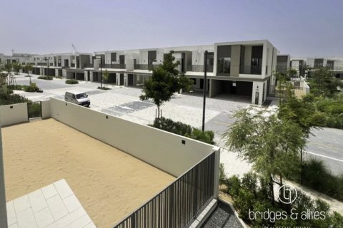 Vila v Tilal Al Ghaf, Dubai, SAE 4 spálne, 144 m2 č. 678781 - Fotografia 12