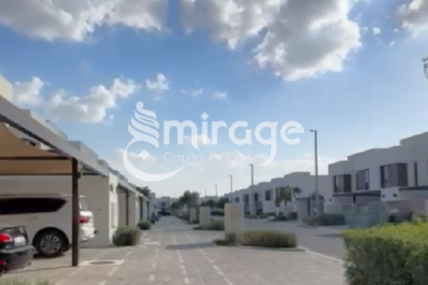 Townhouse on the Yas Island, Abu Dhabi, UAE 3 bedrooms, 170.2 sq.m. № 574161 - photo 2