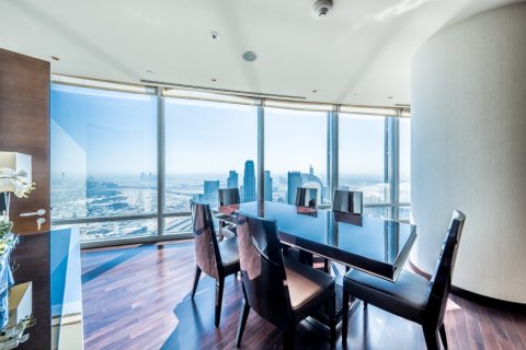 Apartmen di Burj Khalifa, Dubai, UAE 2 bilik tidur, 177.35182700 meter persegi № 694936 - foto 24