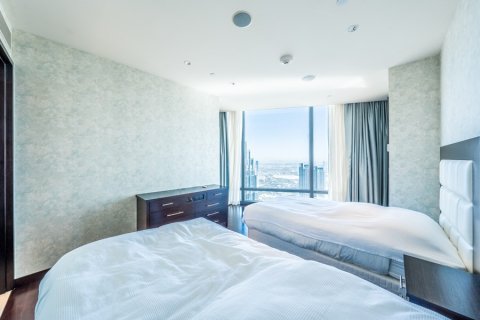 Apartmen di Burj Khalifa, Dubai, UAE 2 bilik tidur, 177.35182700 meter persegi № 694936 - foto 7