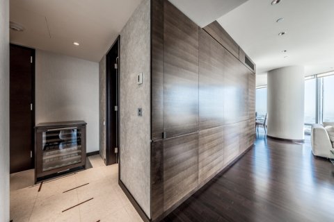 Apartmen di Burj Khalifa, Dubai, UAE 2 bilik tidur, 177.35182700 meter persegi № 694936 - foto 18