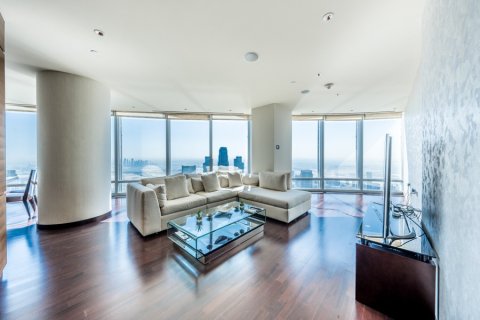 Apartmen di Burj Khalifa, Dubai, UAE 2 bilik tidur, 177.35182700 meter persegi № 694936 - foto 25
