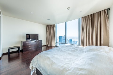 Apartmen di Burj Khalifa, Dubai, UAE 2 bilik tidur, 177.35182700 meter persegi № 694936 - foto 13